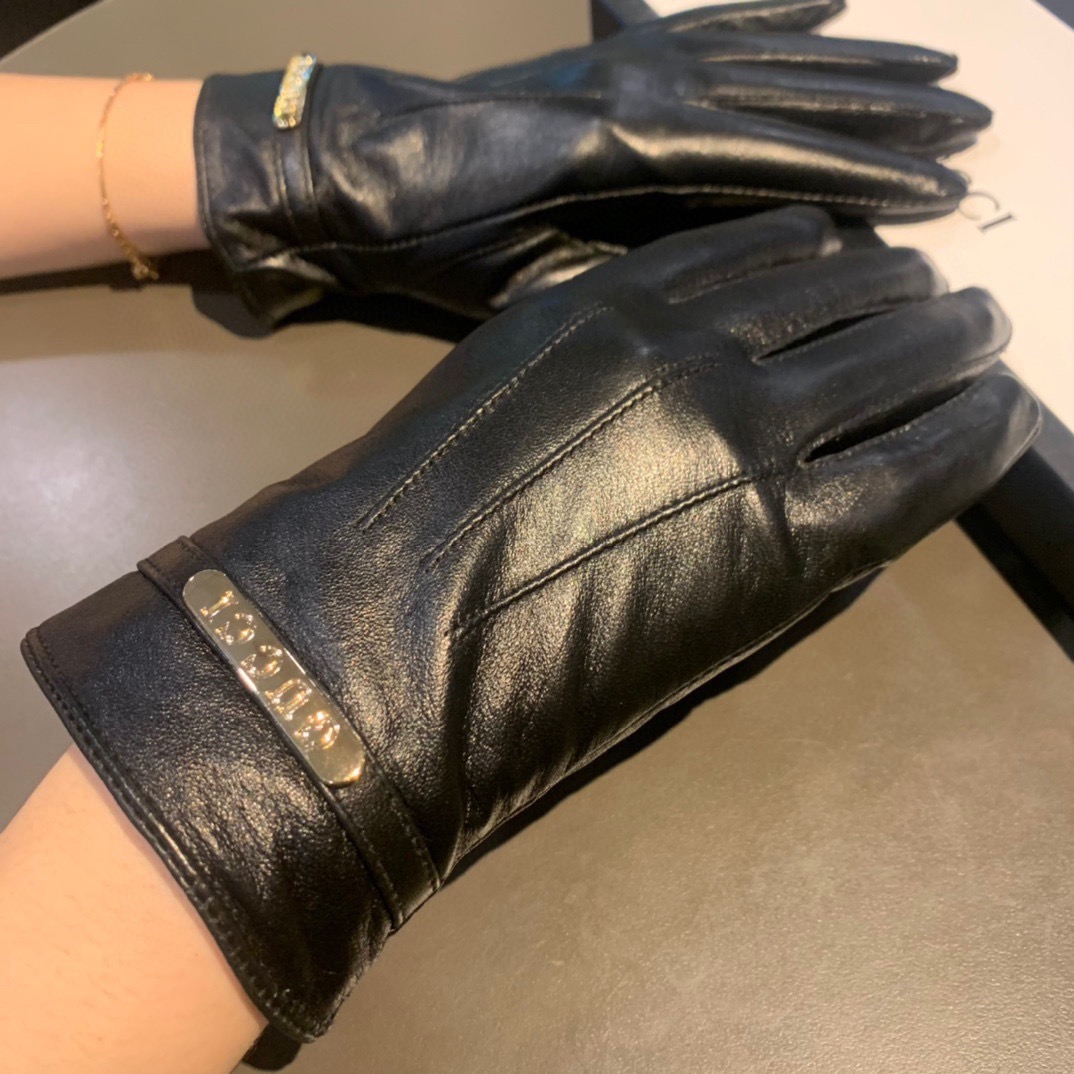 Gucci Gloves