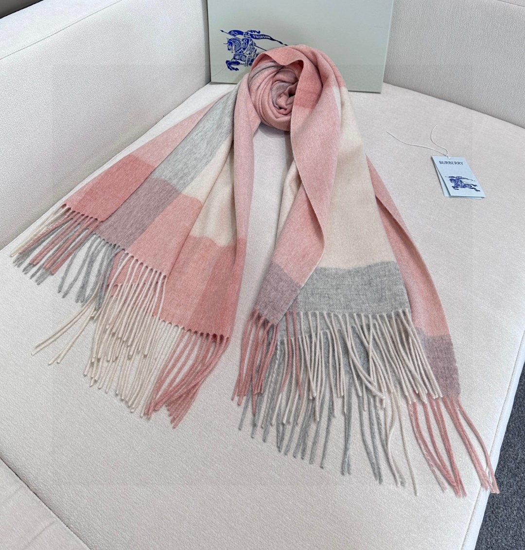 Burberry Lamb Wool Scarfs