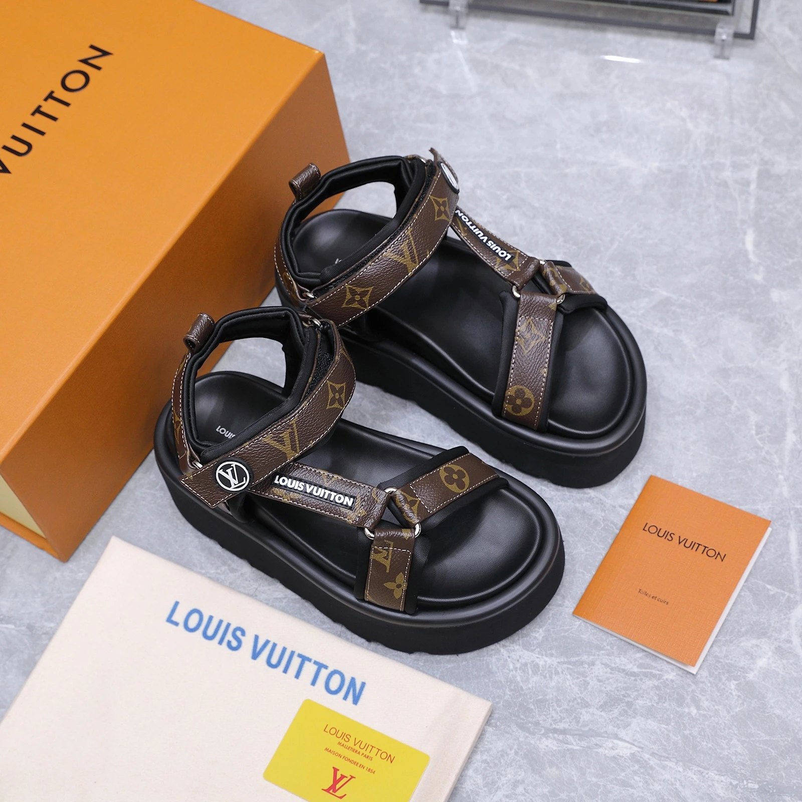 2026Louis Vuitton × BIRKENSTOCK