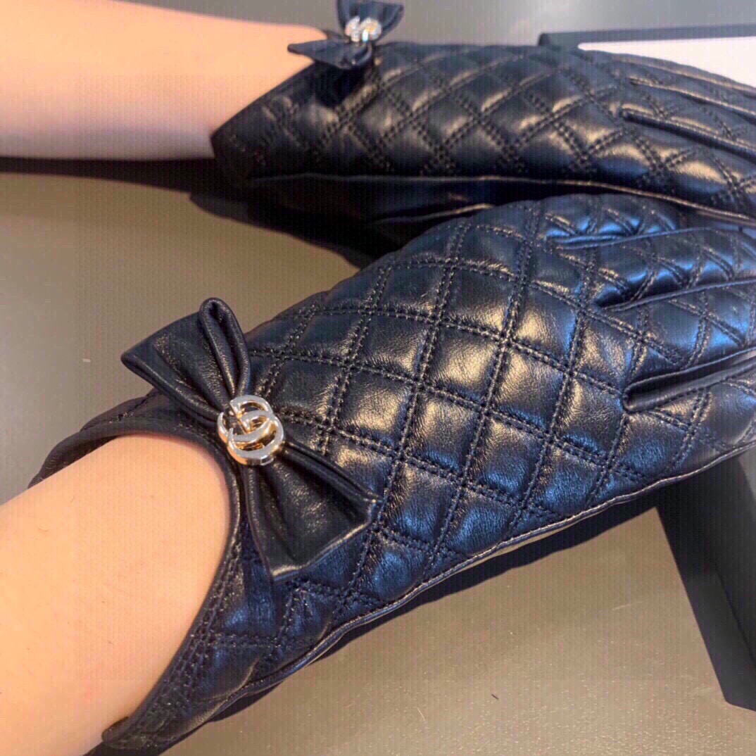 Gucci Gloves
