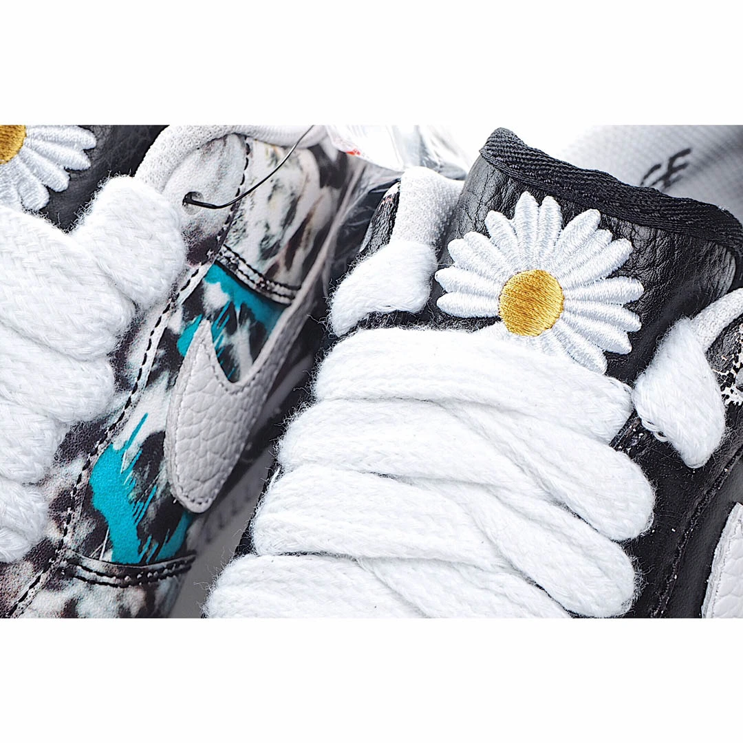PEACEMINUSONE x Nike Air Force 1