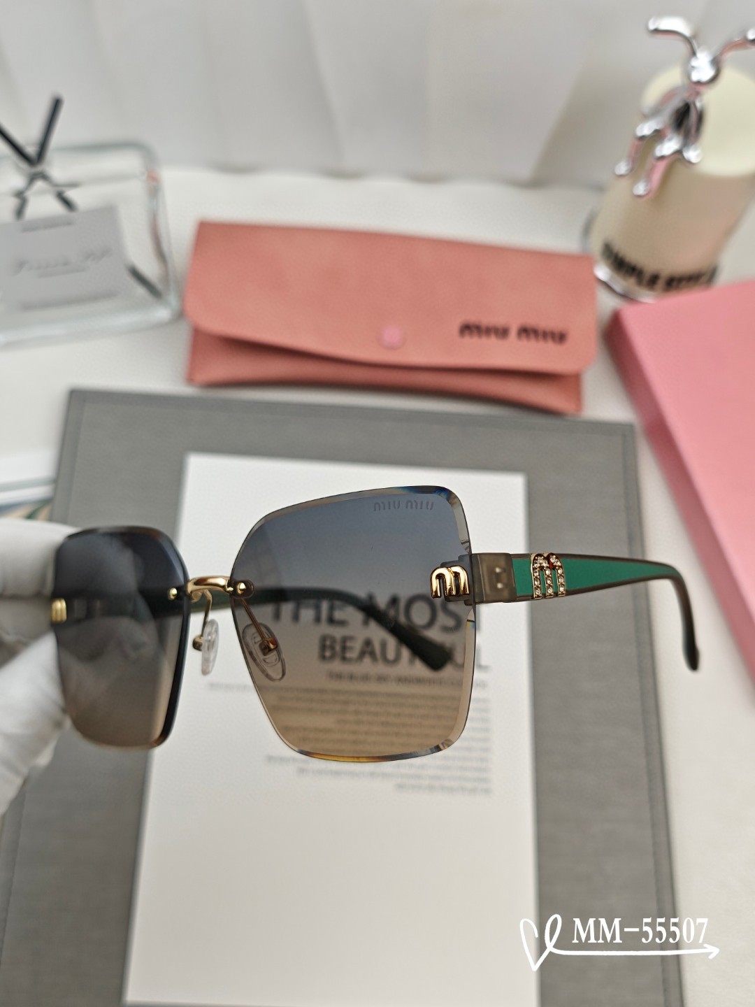 Miumiu Sunglass
