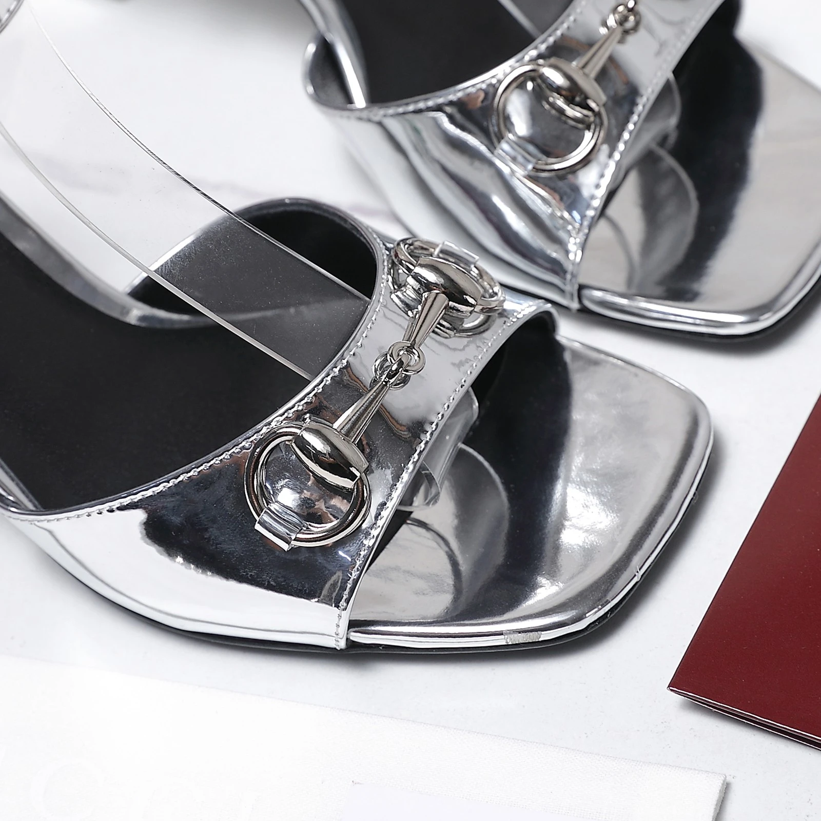 GUCCI New Spring Saddle-Strap Sandals