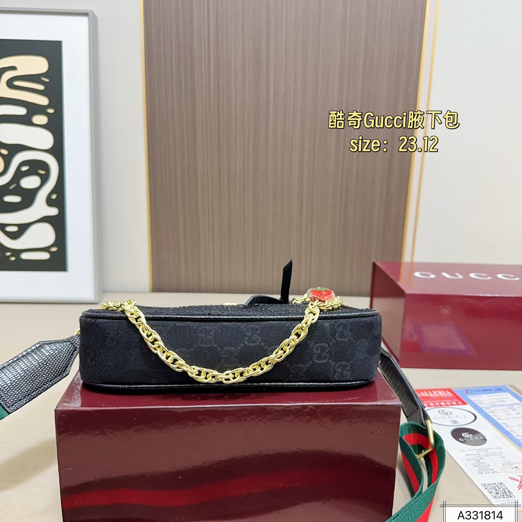 Gucci Hobo Bag