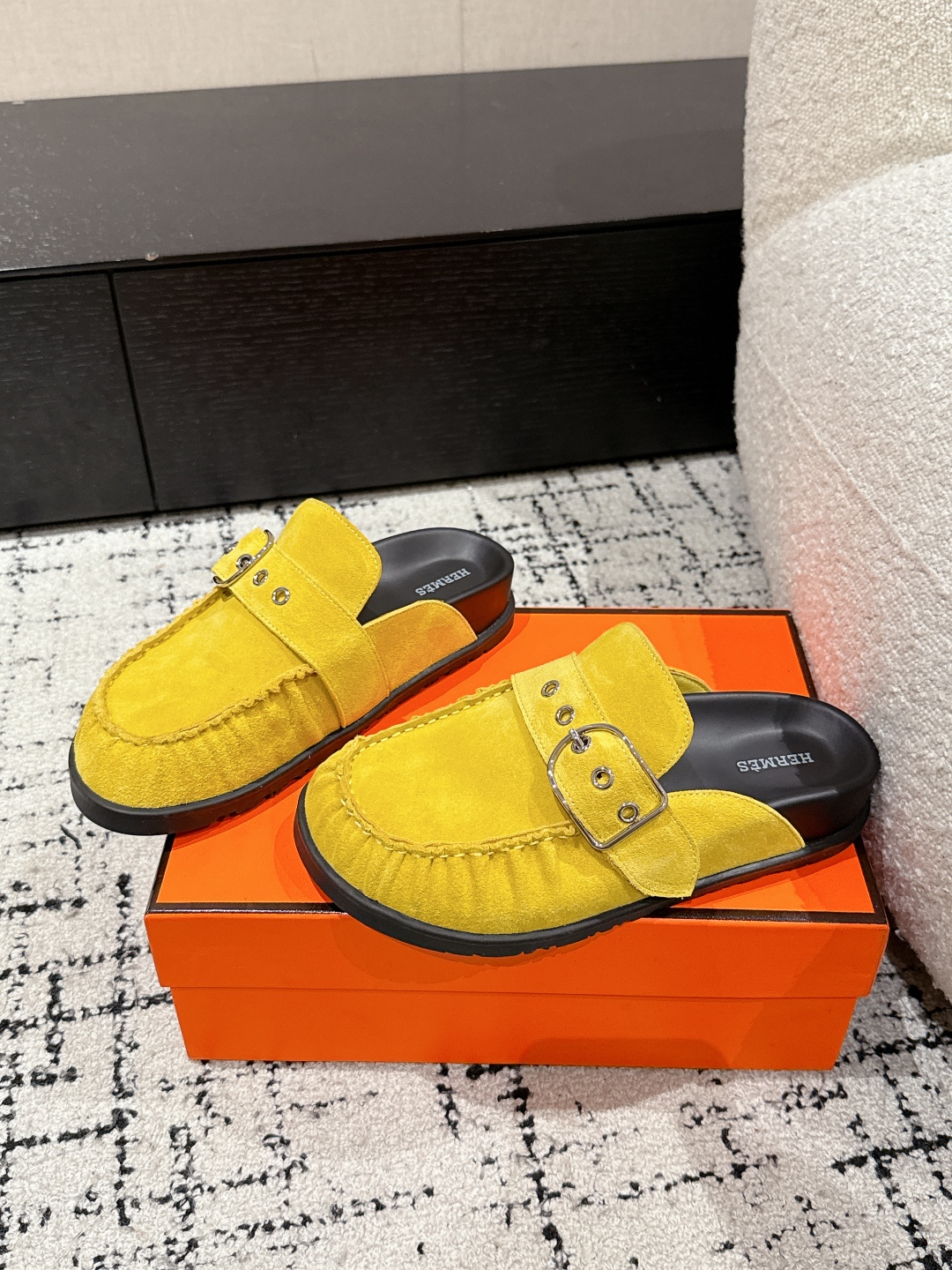 Hermes Slippers