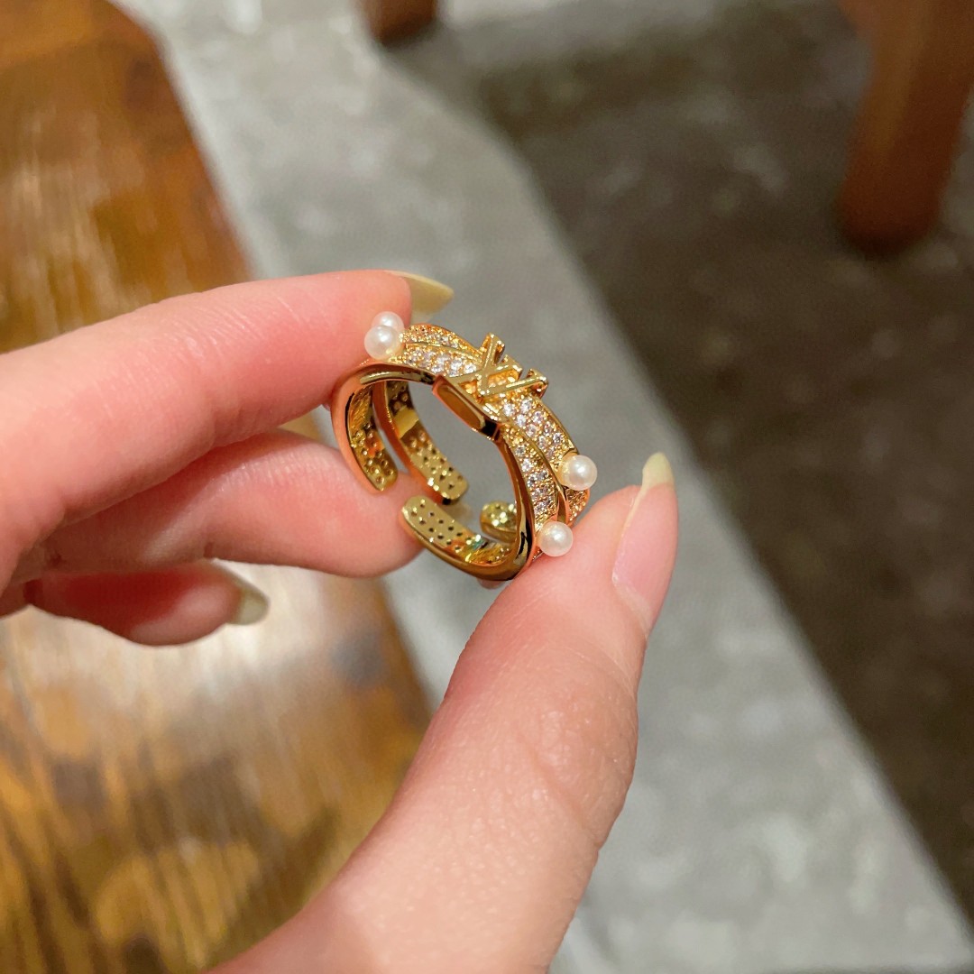 LV RING