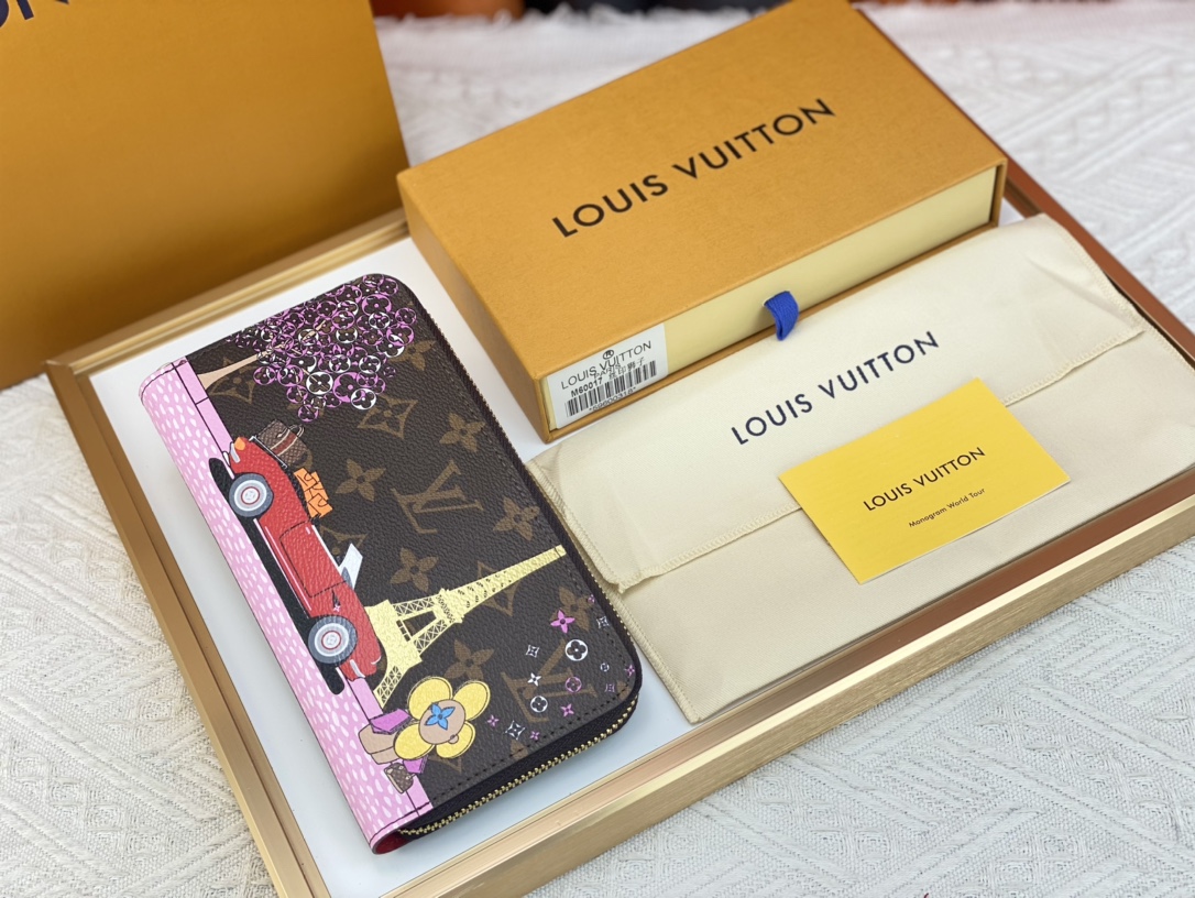 LV Vivienne Holidays