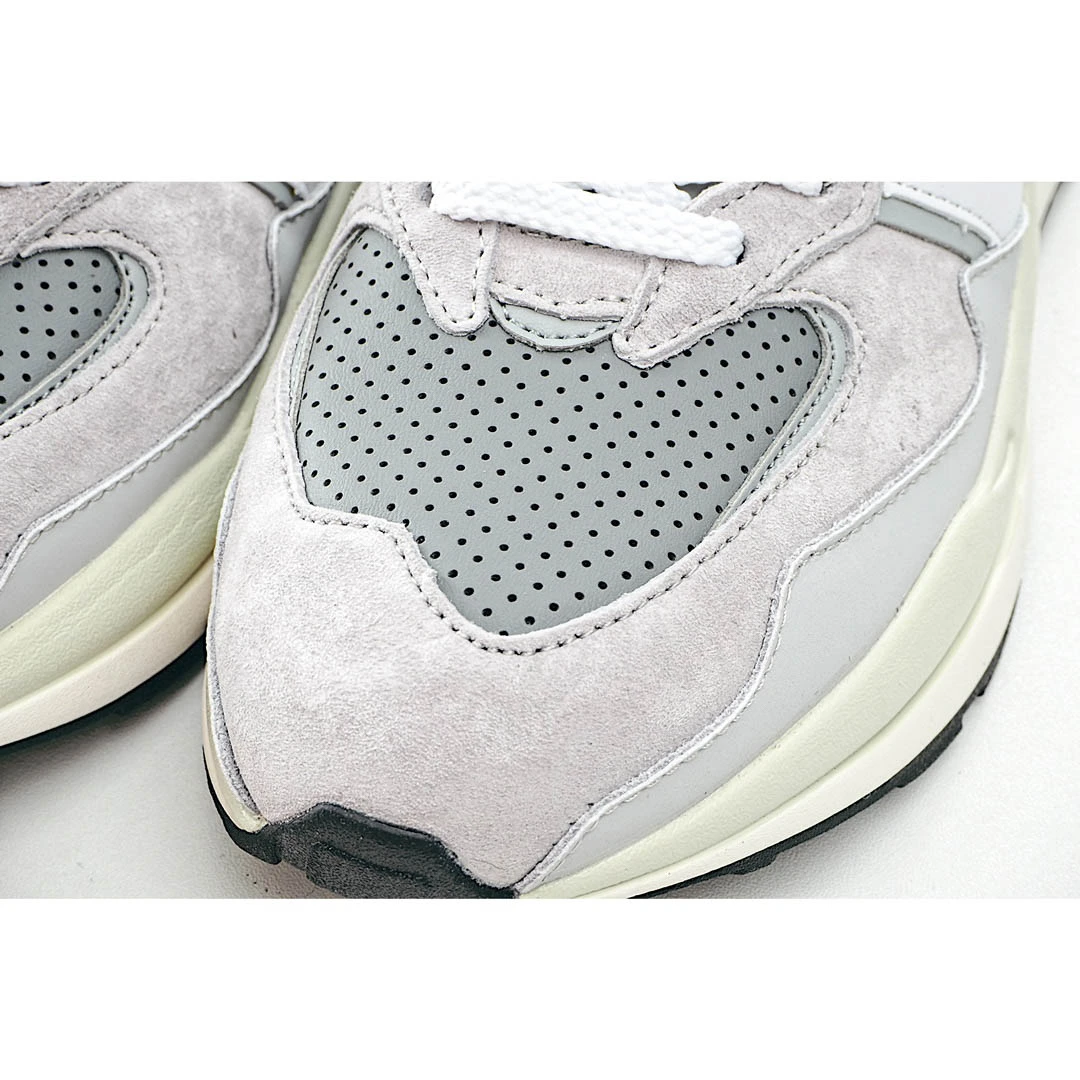 New Balance Casual Sneakers