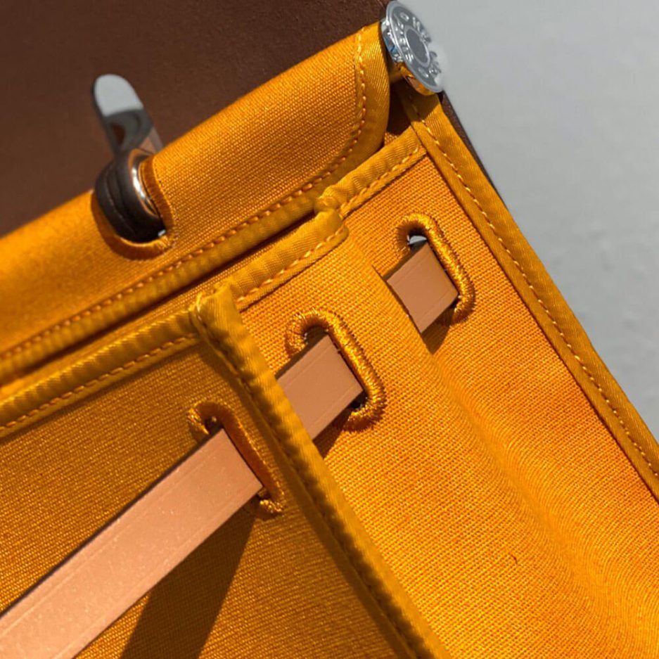 HERMES Herbag Zip 31 bag