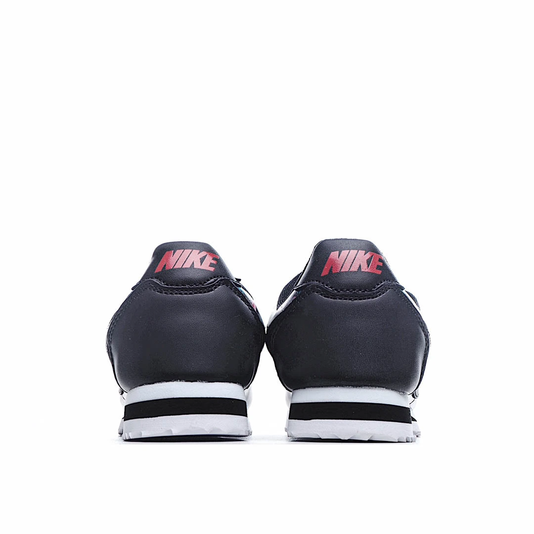Nike Classic Cortez Leather Running Shoe