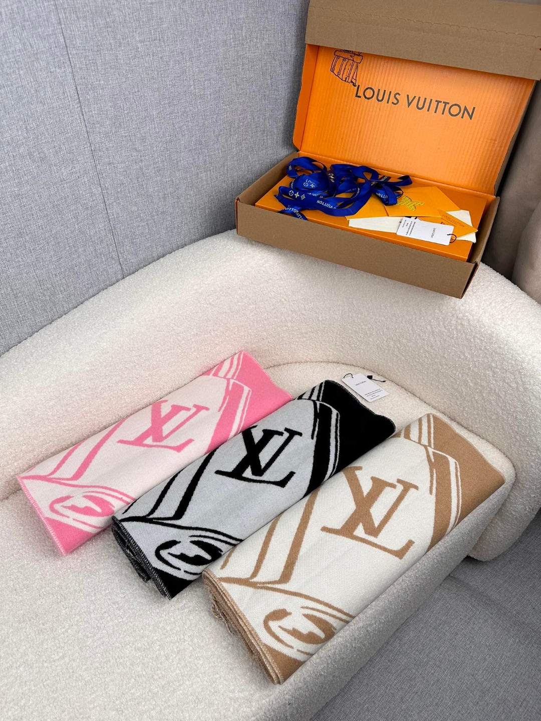 Louis Vuitton Cashmere Wool Scarf
