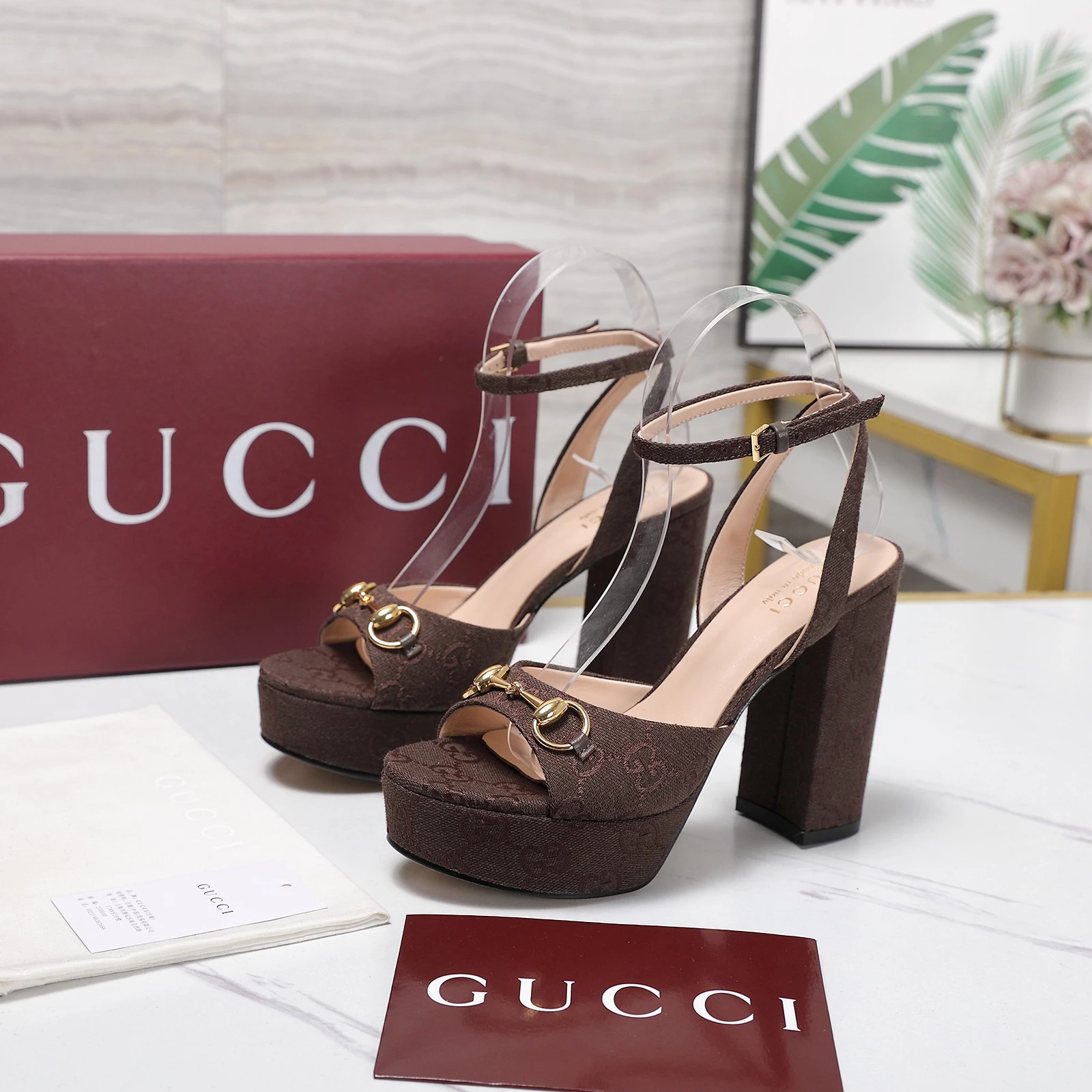 Gucci 2026 SS Round headed water table high-heeled sandals