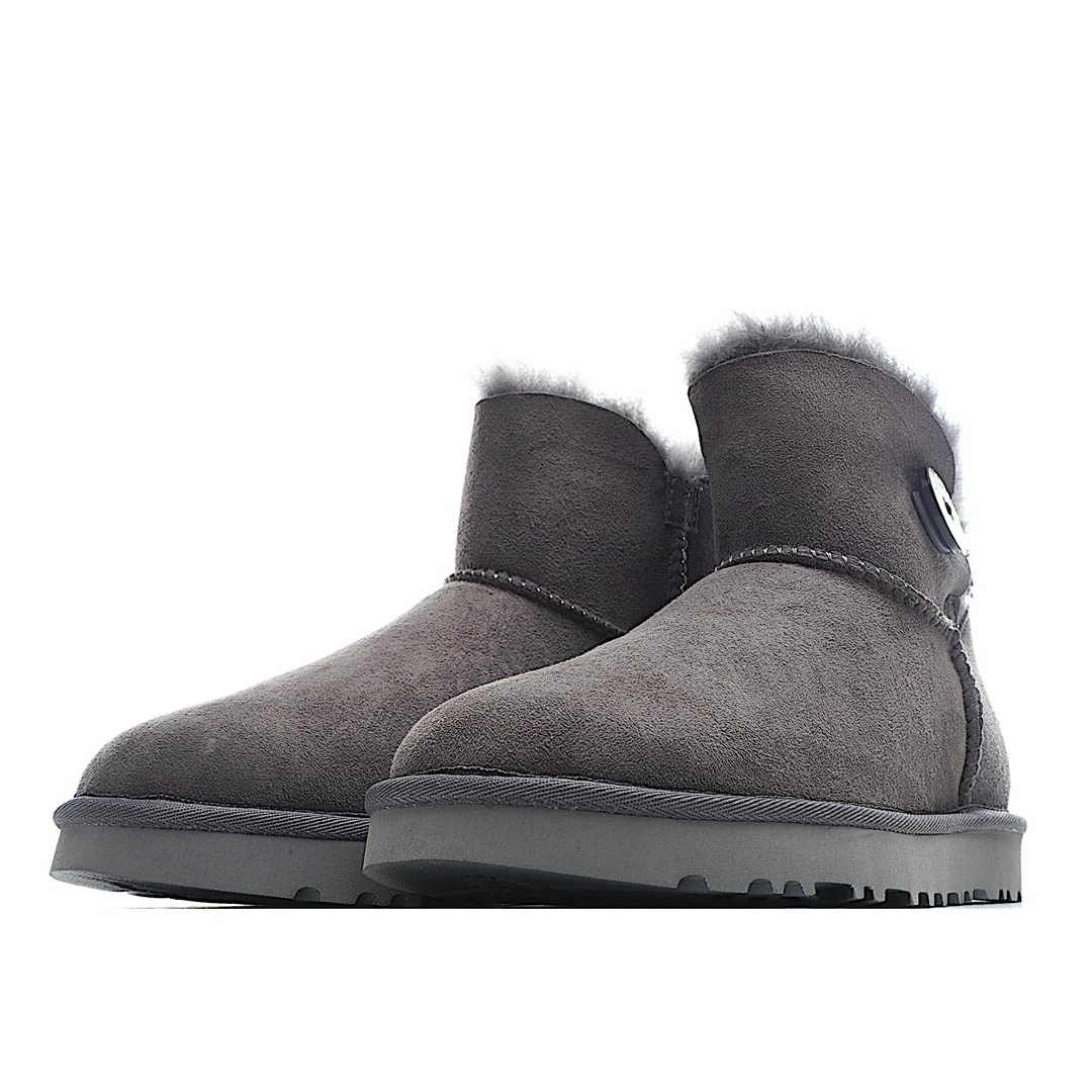 UGG Classic Mini series snow boots