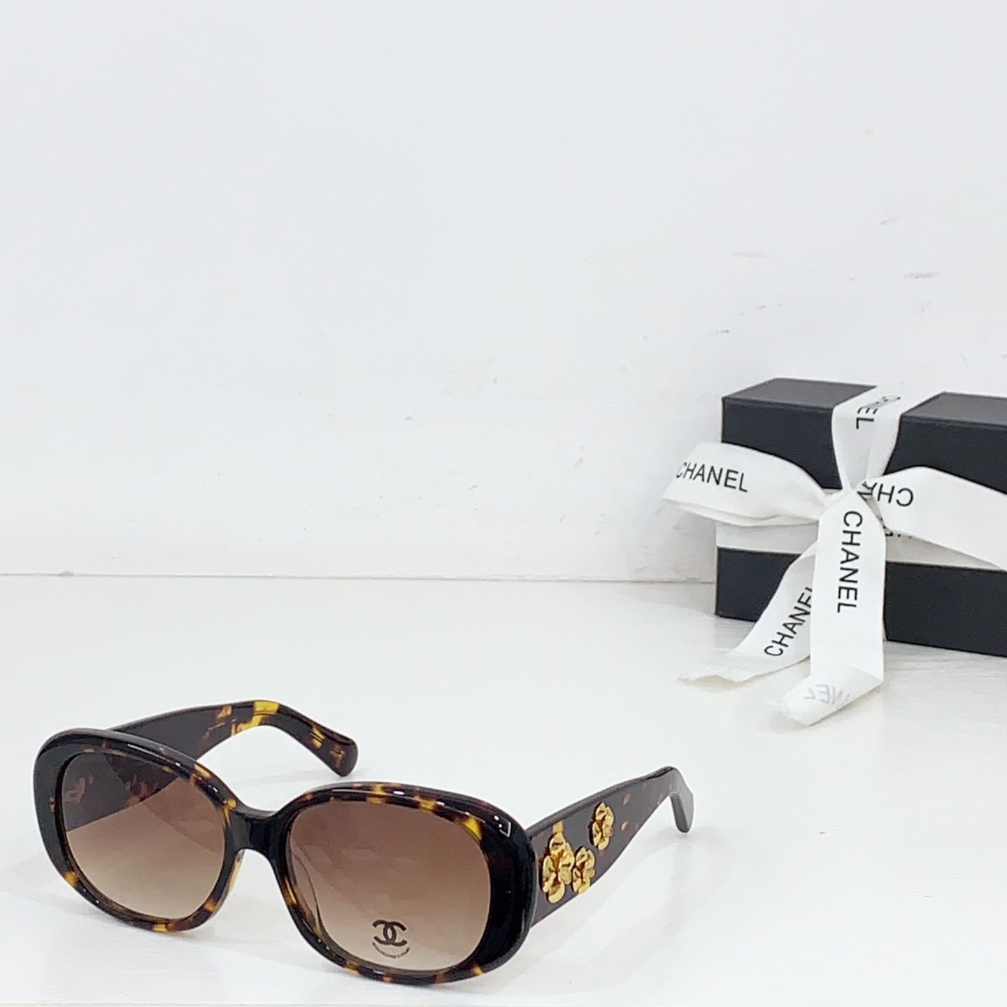 Chanel Sunglass