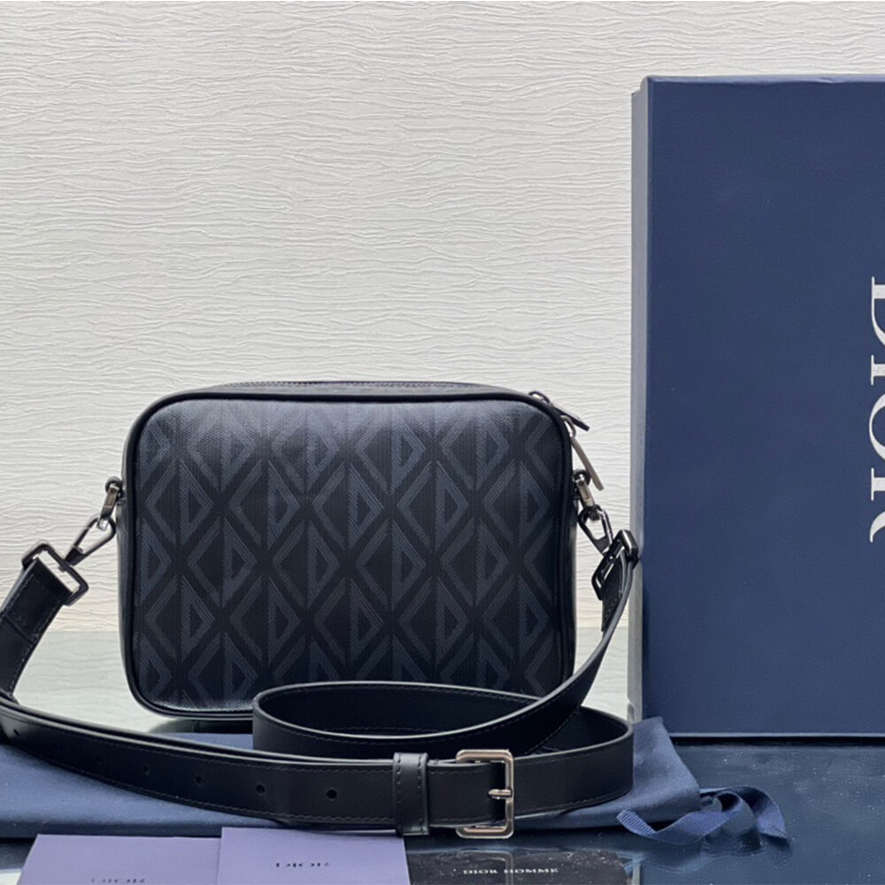 DIOR HIT THE ROAD MESSENGER POUCH