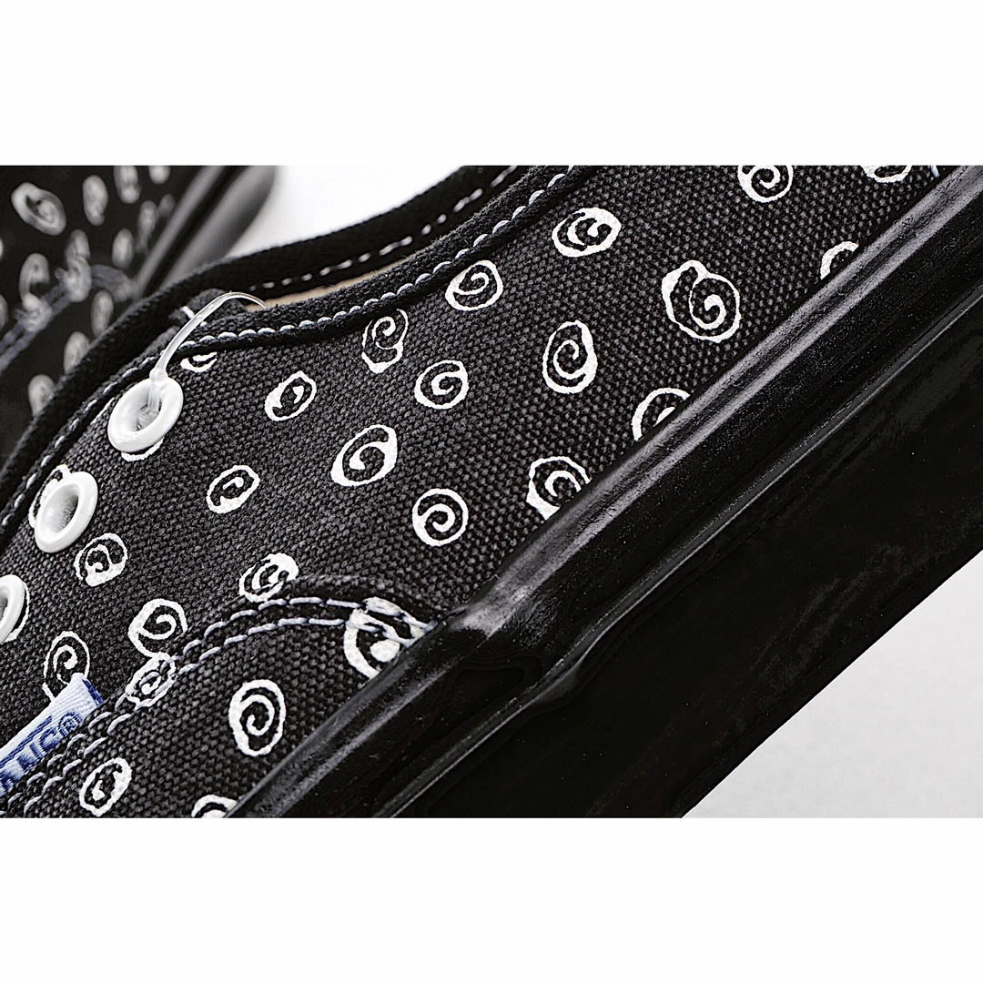 Vans Authentic Low-Top Sneakers