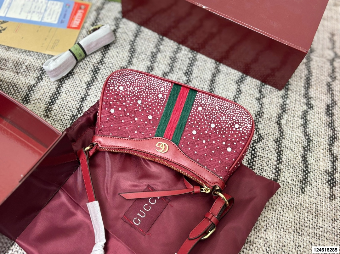 Gucci Hot Diamond Hobo Bag