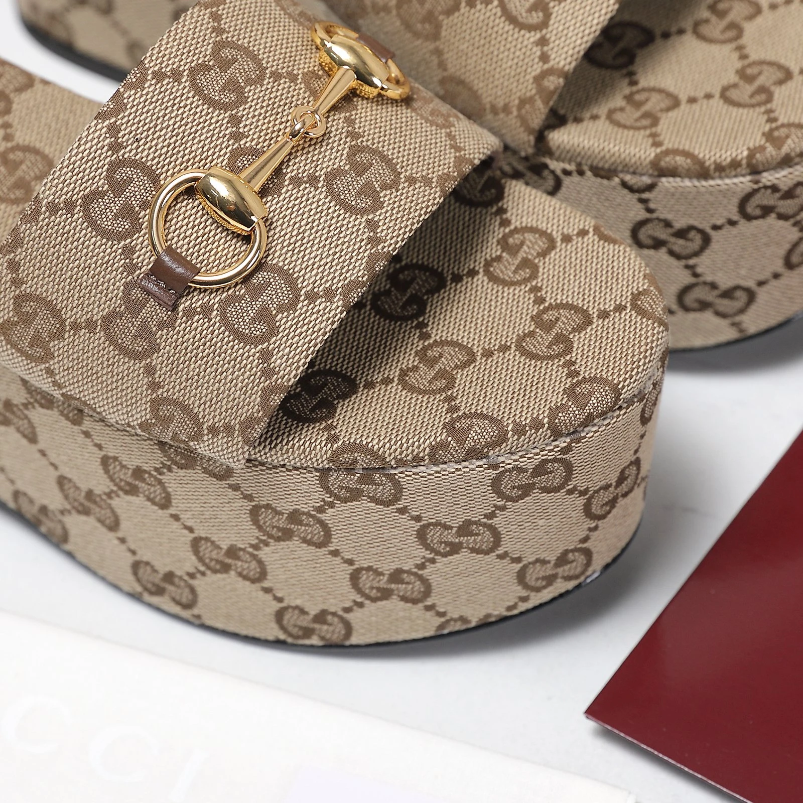 Gucci Slope Water Table Slippers
