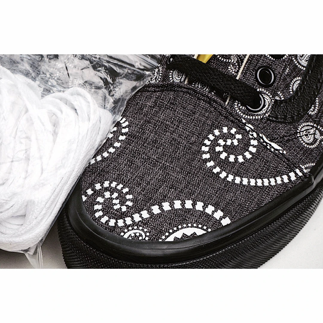 Casestudy x Vans Vault Bandana 2020 Sneakers