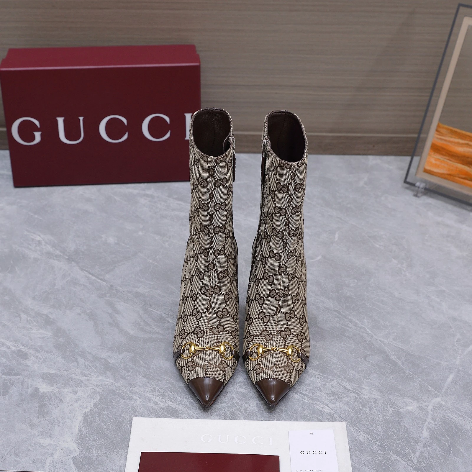 Gucci 26WF New Product Horsebit Pointed High-heeled Short Boots