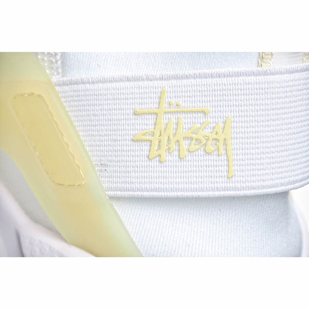 STUSSY  Nike Air Huarache Run Premium