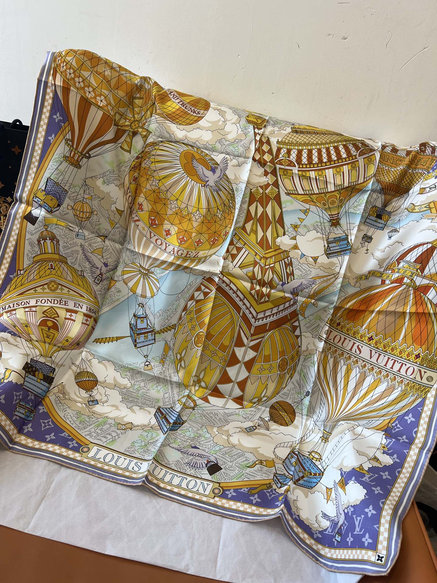 Louis Vuitton Scarves
