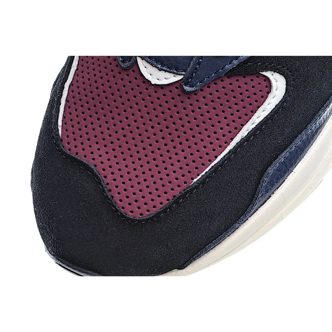 New Balance Casual Sneakers