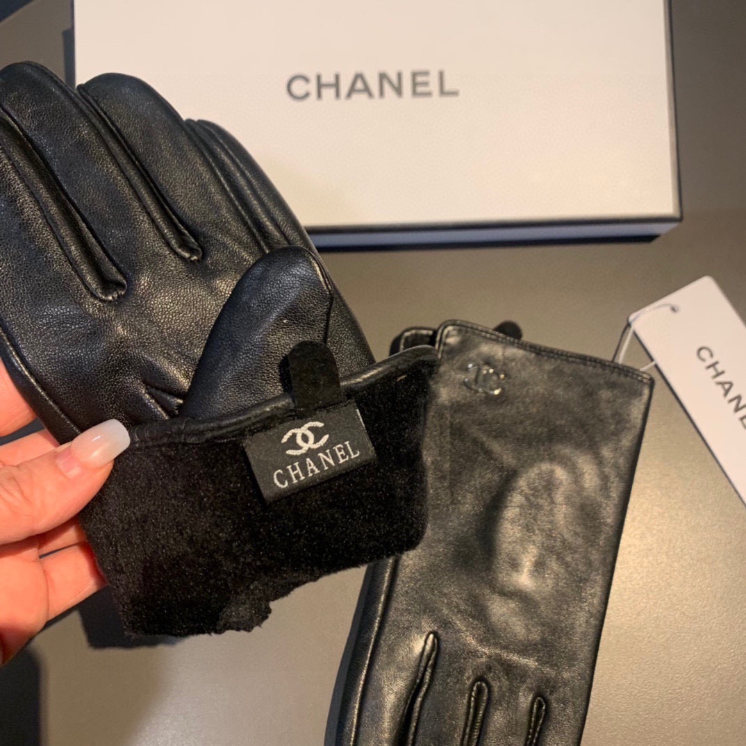 Chanel Gloves