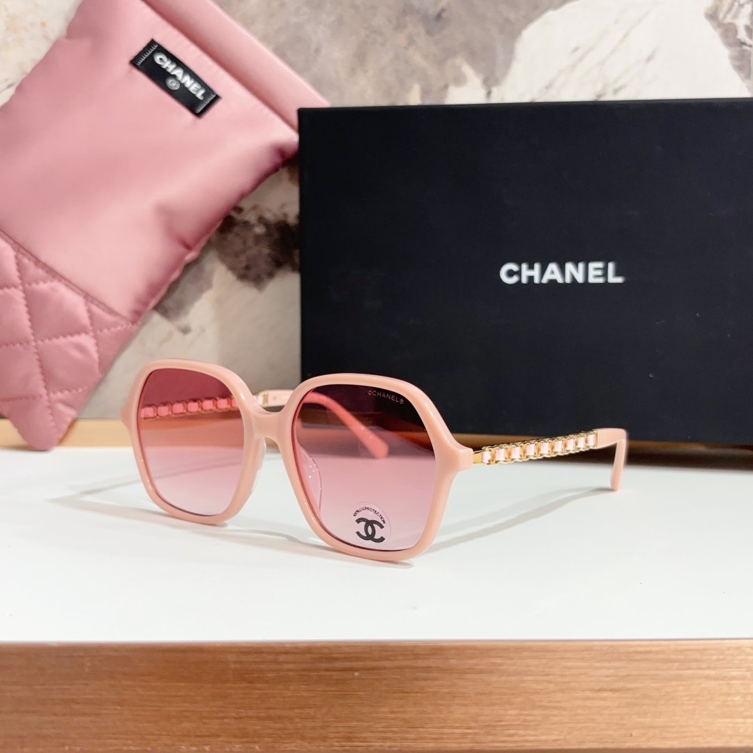 Chanel Sunglass