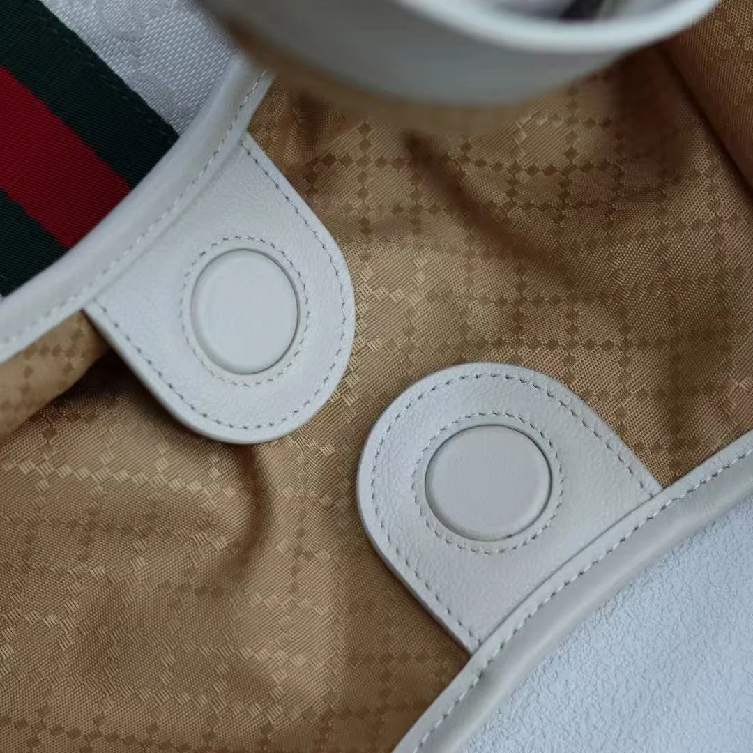 Gucci Giglio Tote Bag Small size