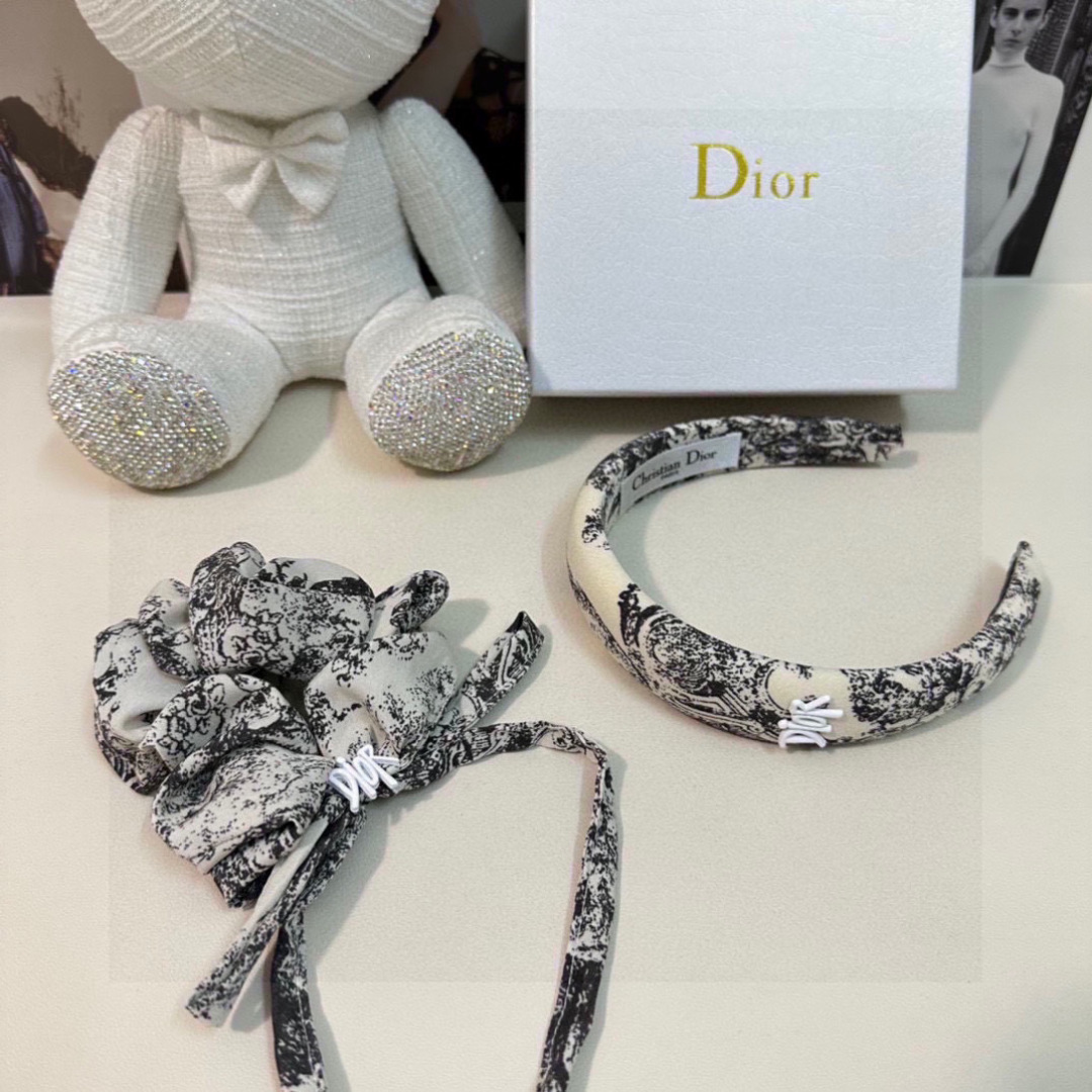Dior hair band/ hair loop