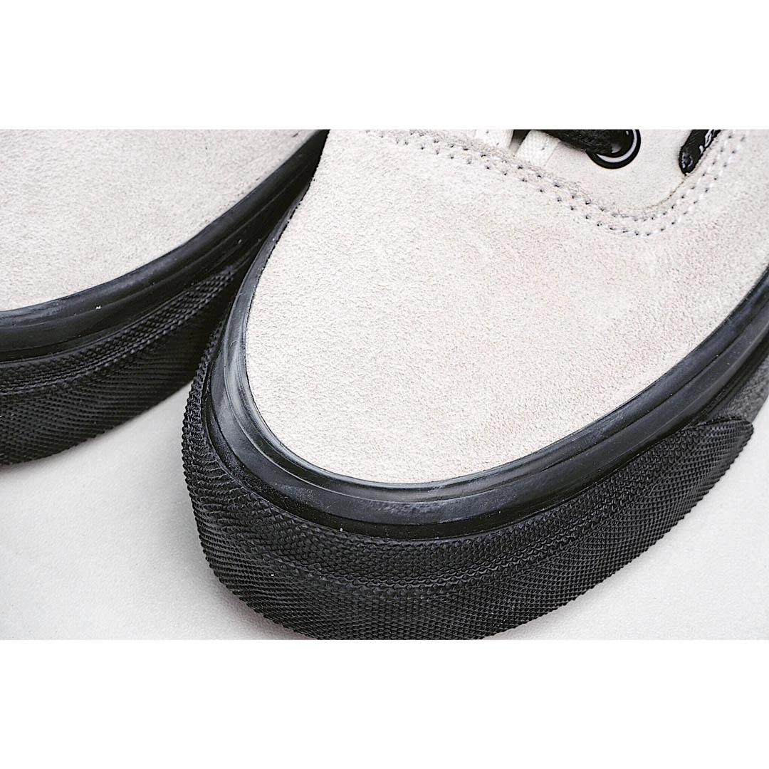 Vans Authentic Low-Top Sneakers