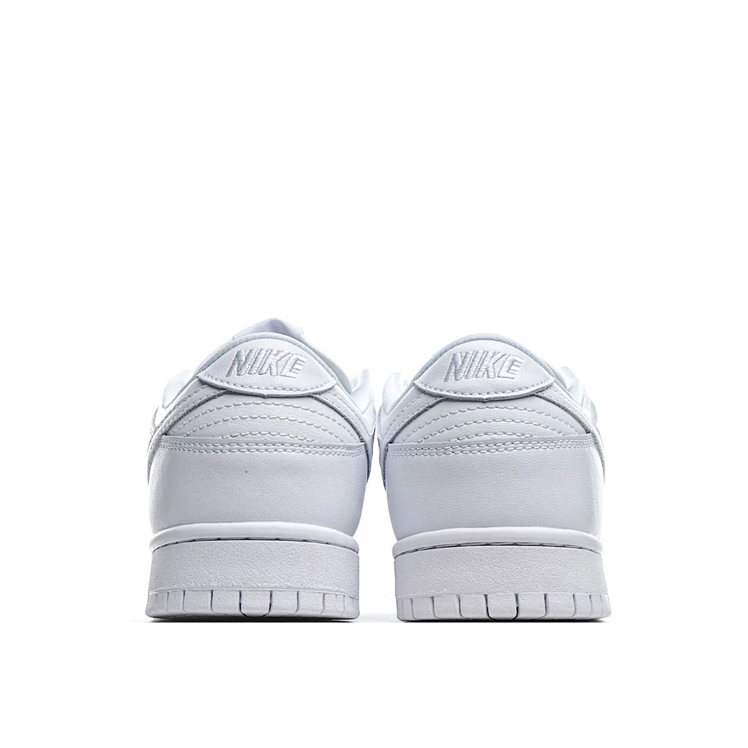 Nike Dunk SB Low white