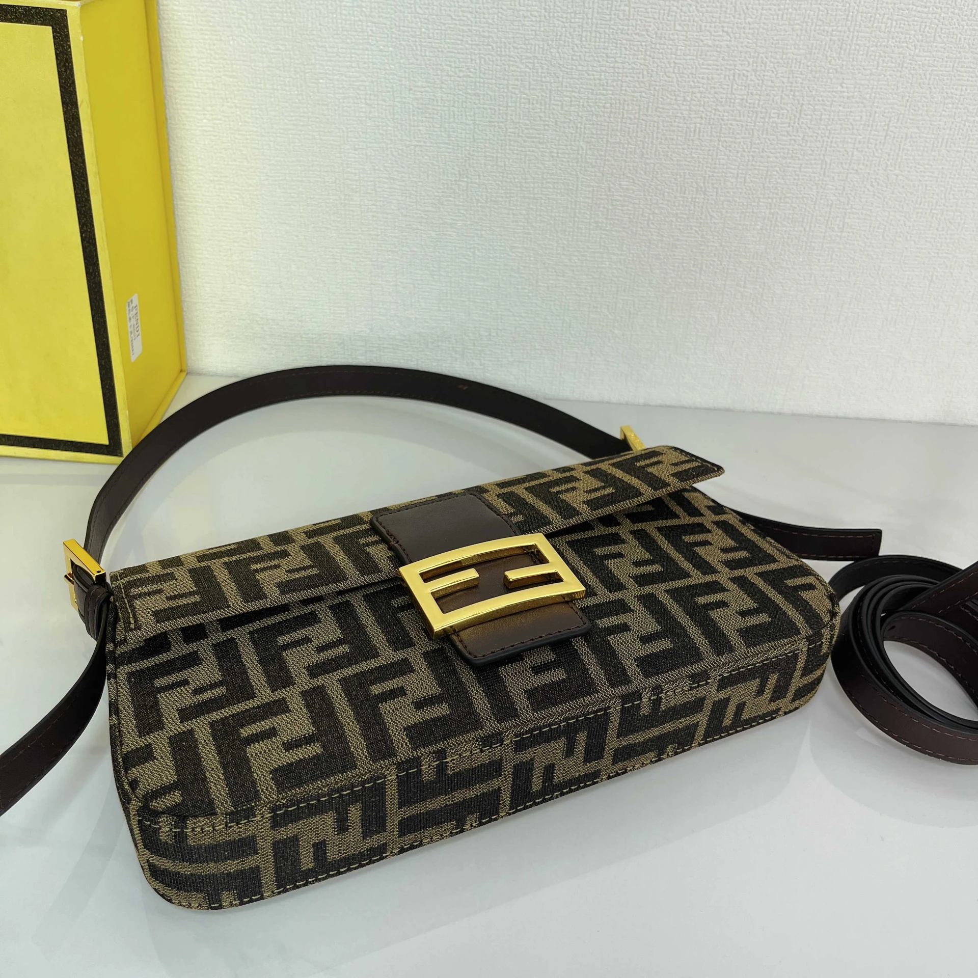 Fendi Baguette