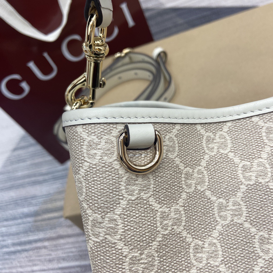 Gucci Emblem Tote Bag