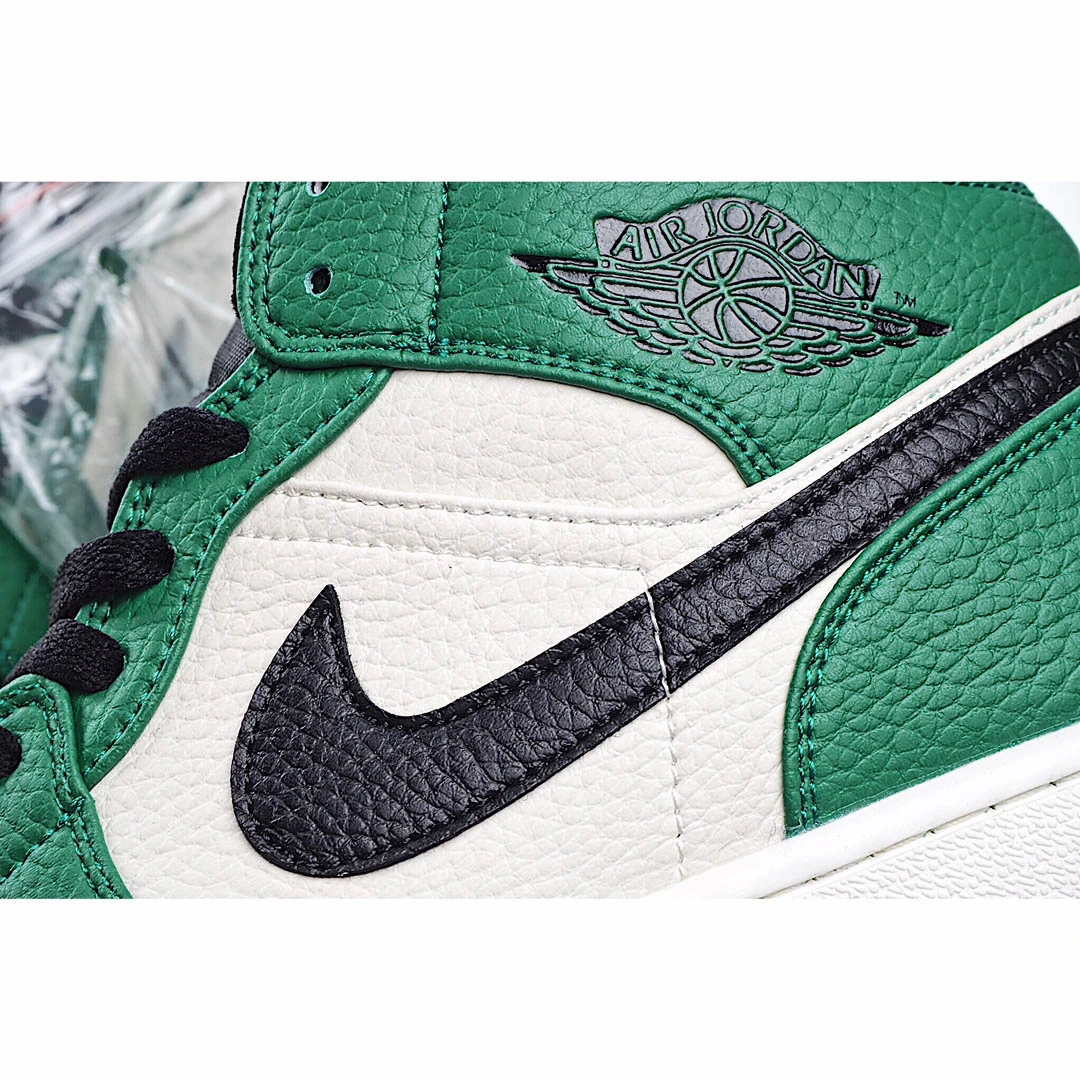 Air Jordan 1 Mid 'Pine Green'