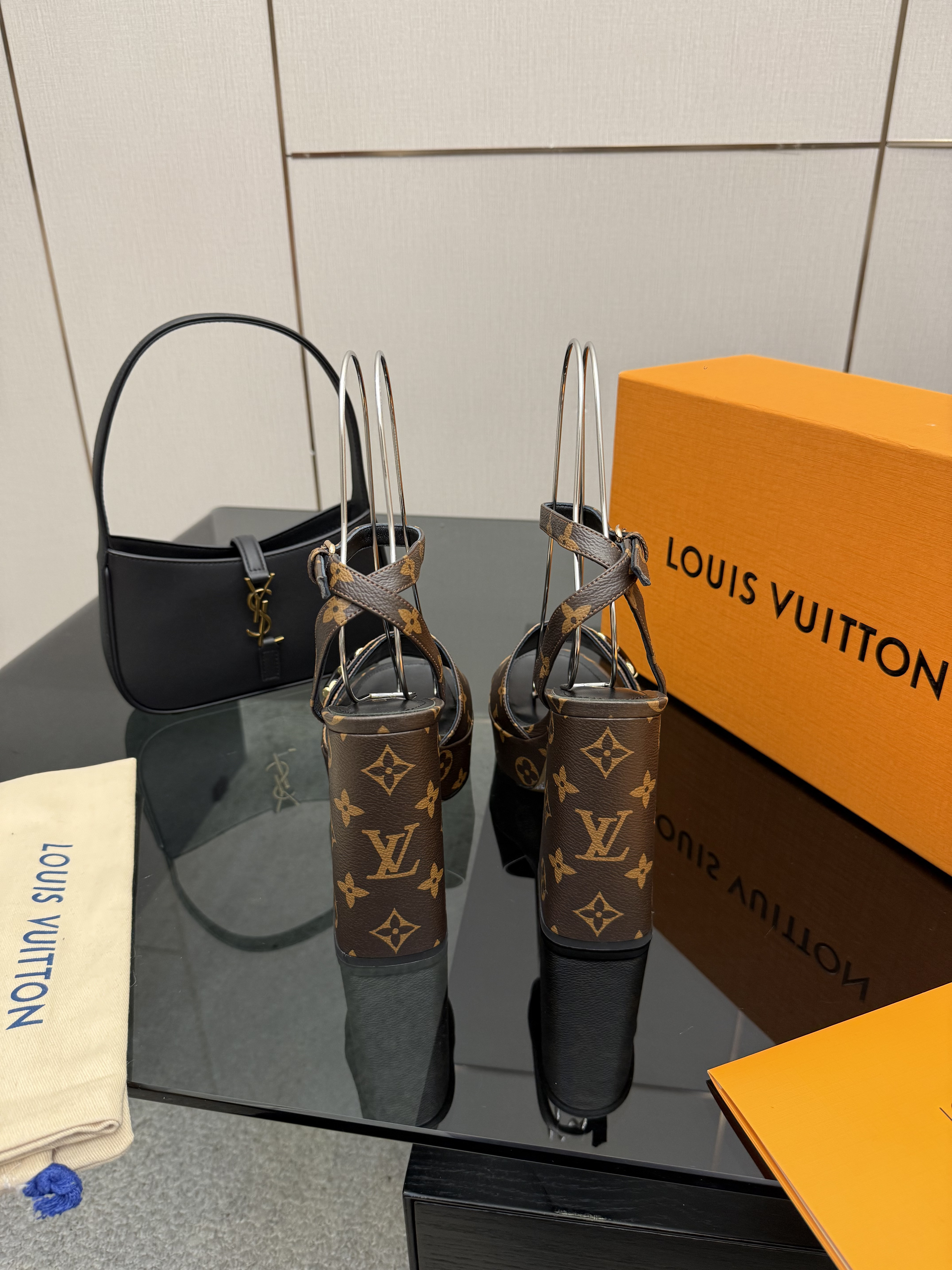 Louis Vuitton Square-toed sandals