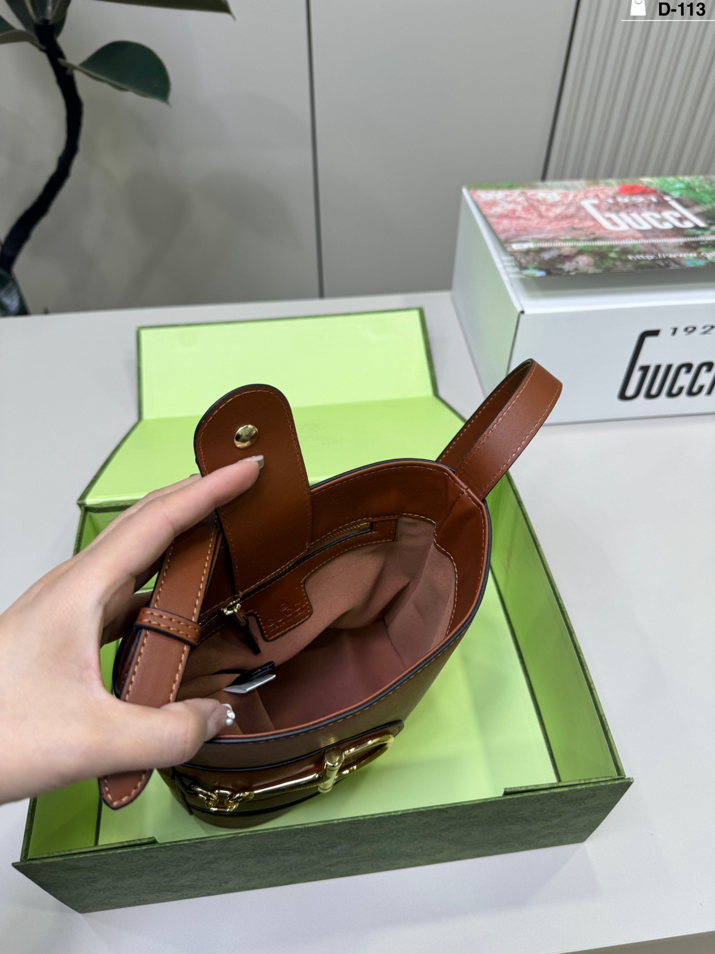 Gucci73 Bucket Bag