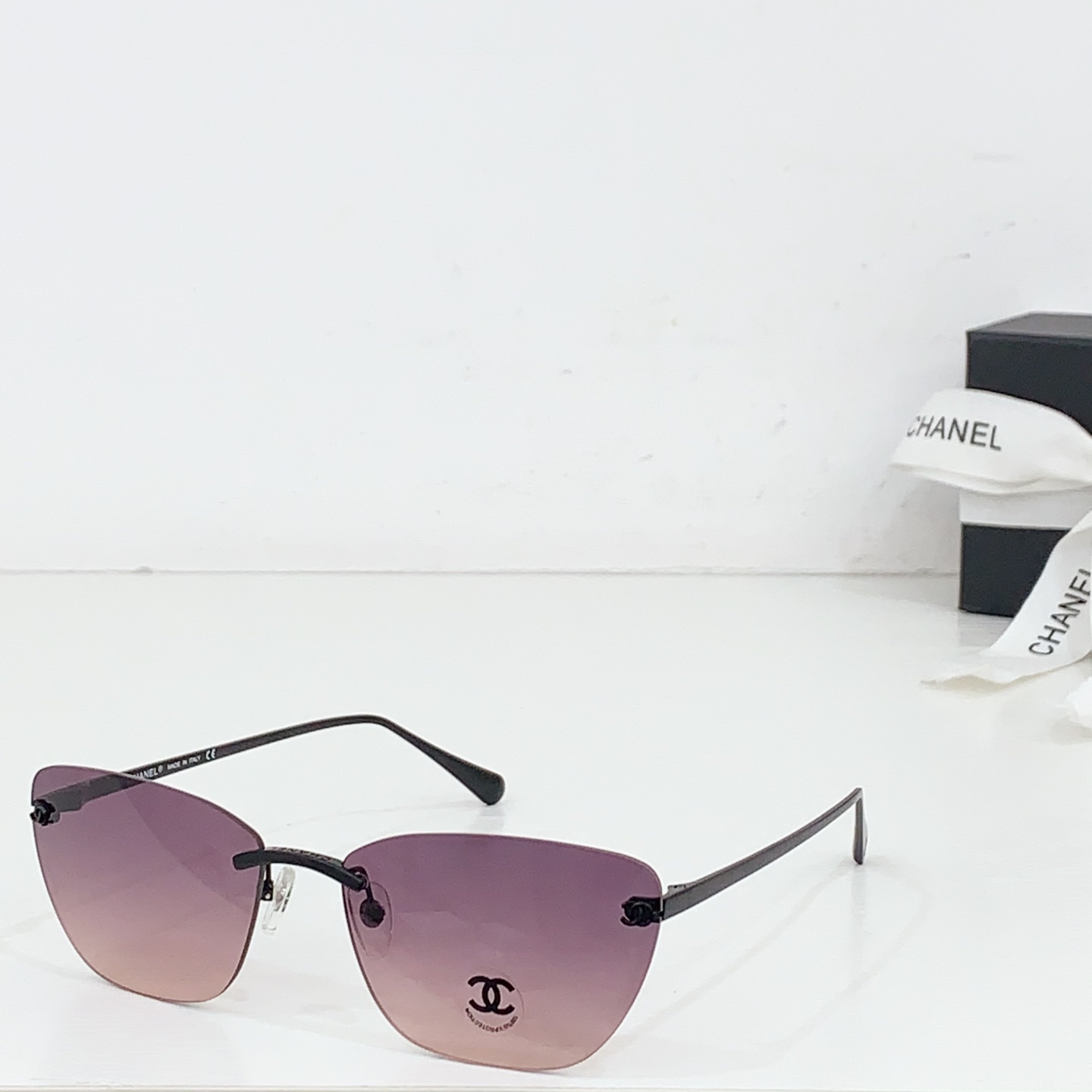 Chanel Sunglass