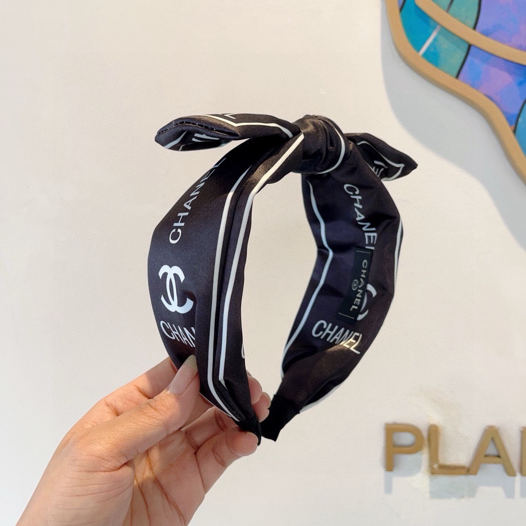 Chanel hairband