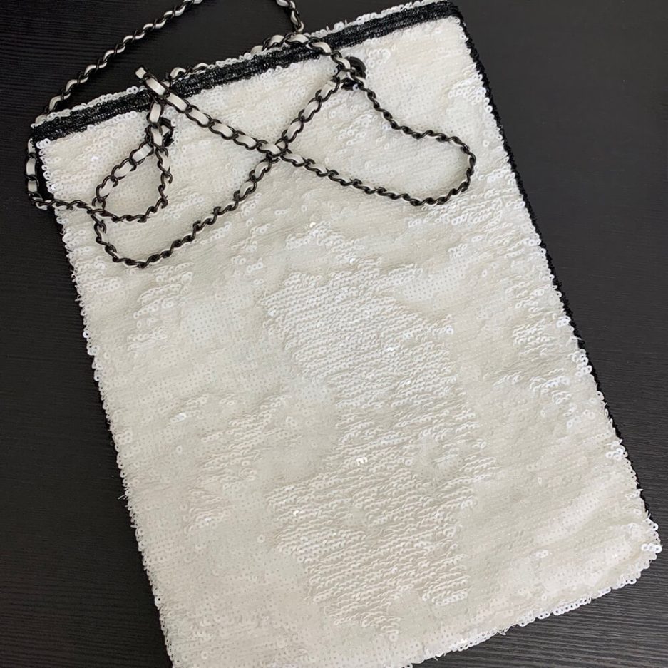 CHANEL SHOPPING BAG