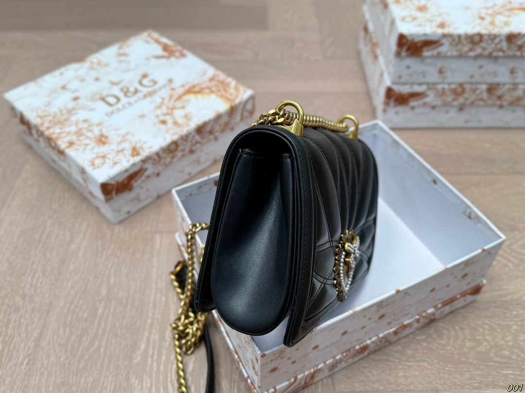 Dolce & Gabbana Chain Bags