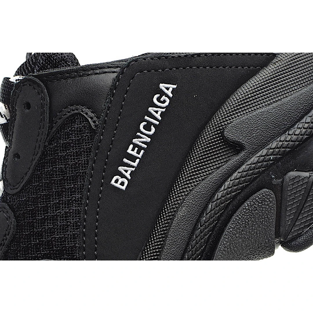 Balenciaga Triple S dad shoes running shoes