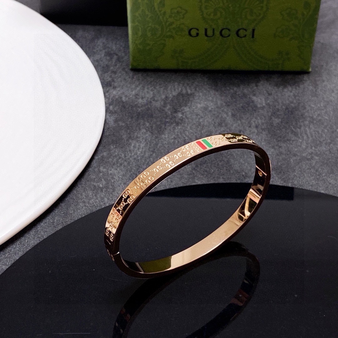 Gucci bracelet