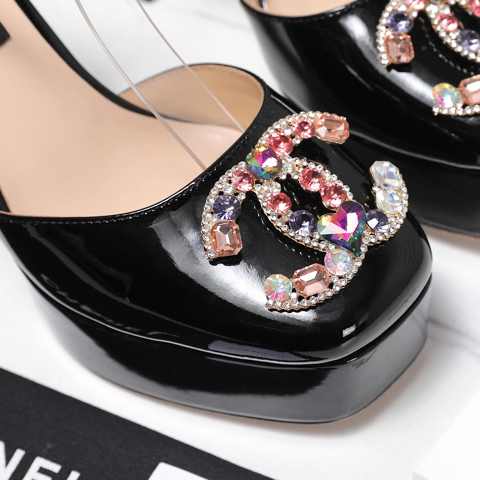 CHANEL Classic Diamond Heel+Double C Diamond Button Sandals