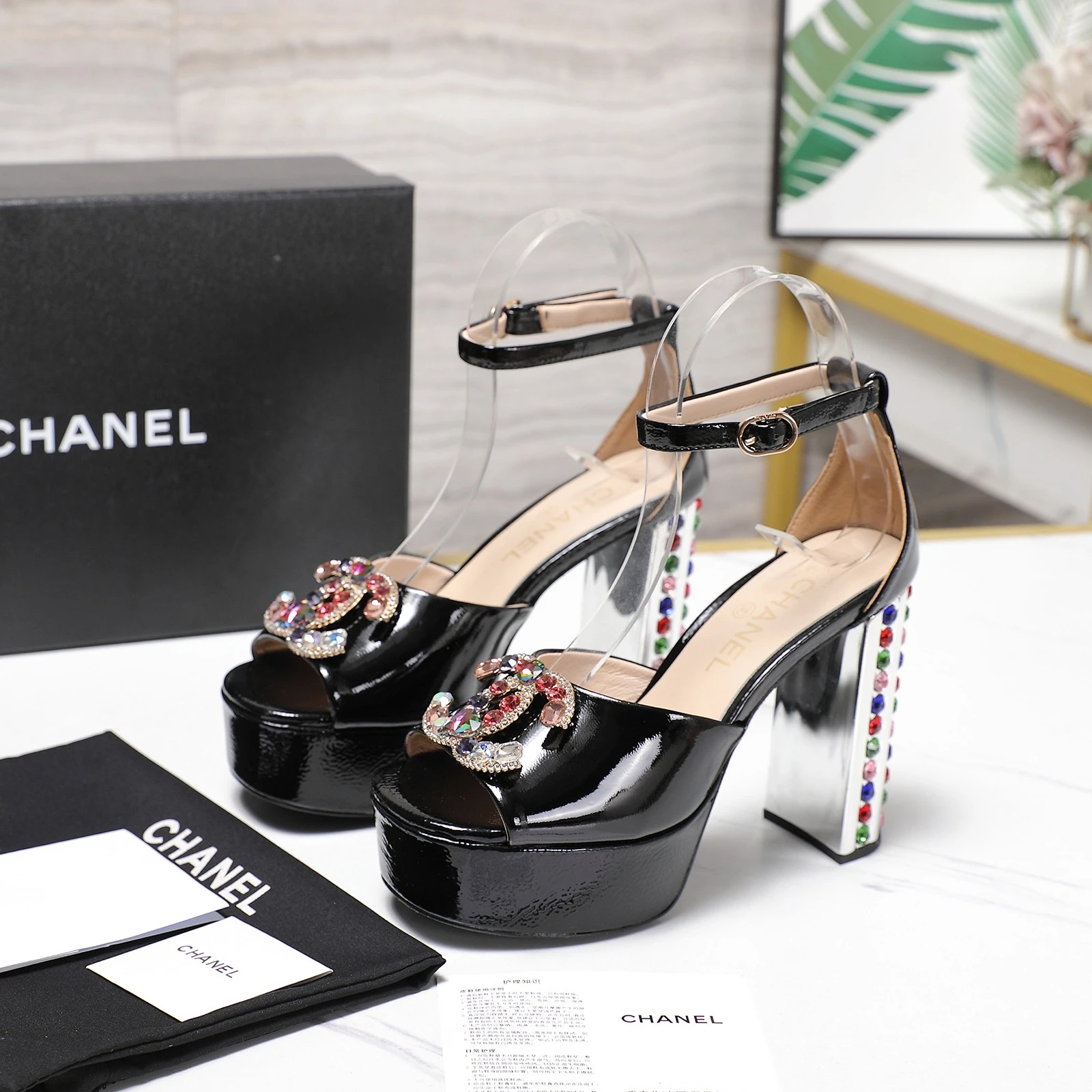 CHANEL Classic Diamond Heel+Double C Diamond Button Sandals