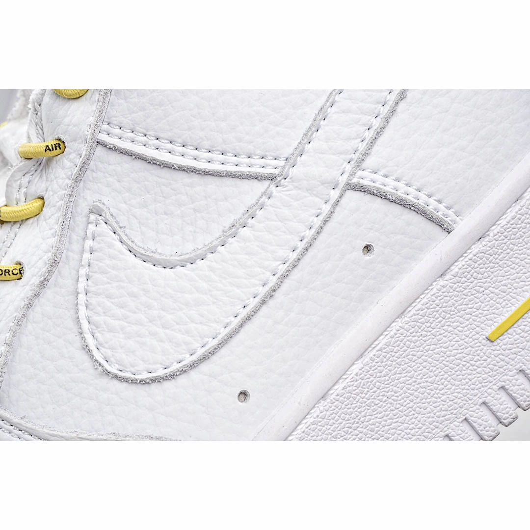 NIKE WMNS AIR FORCE 1 07 LX