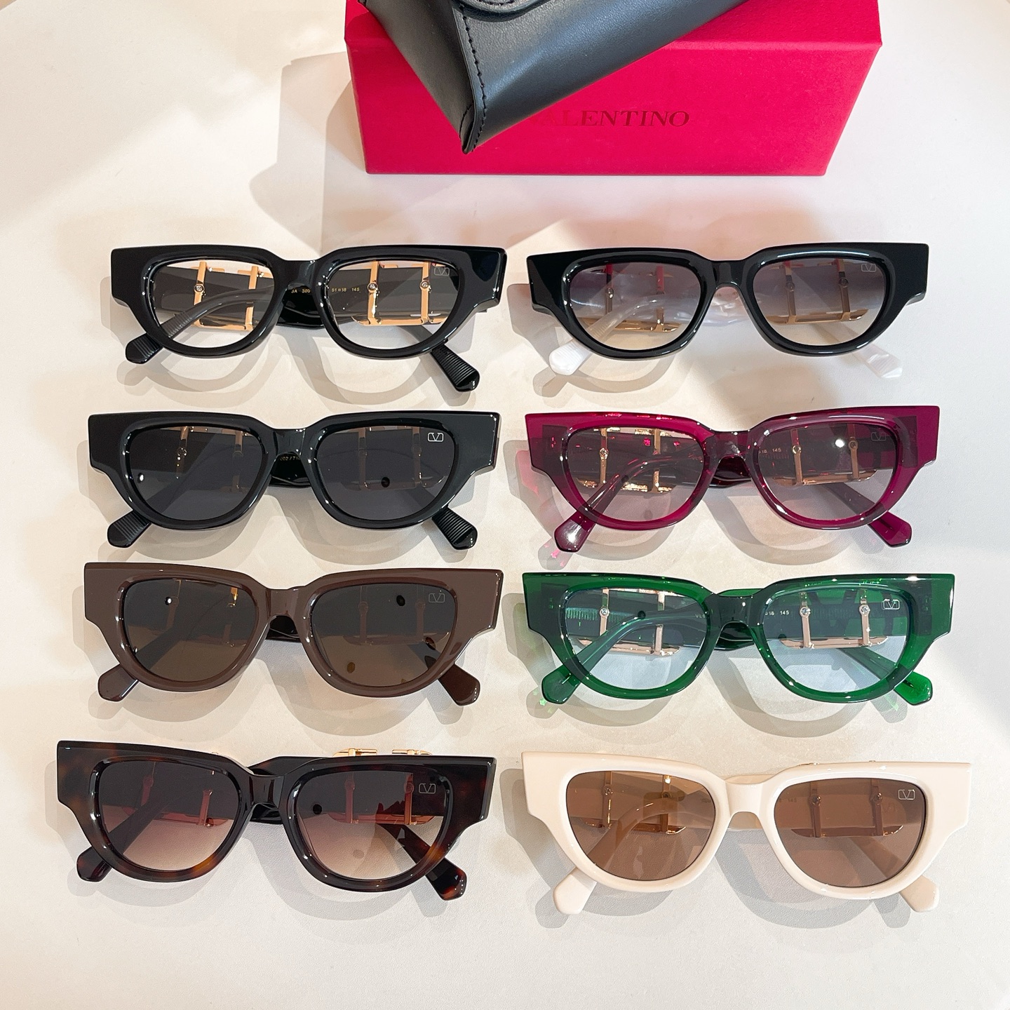 VALENTINO Sunglass