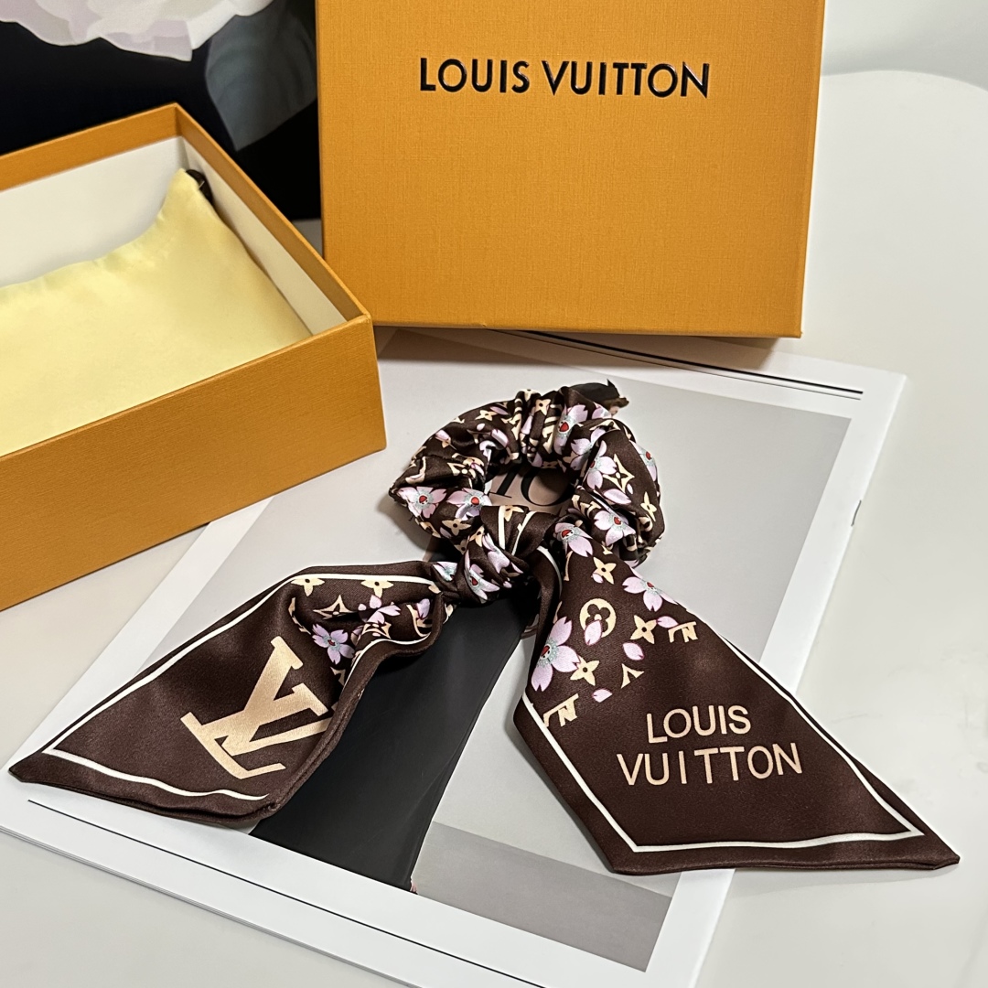 Louis Vuitton hair loop