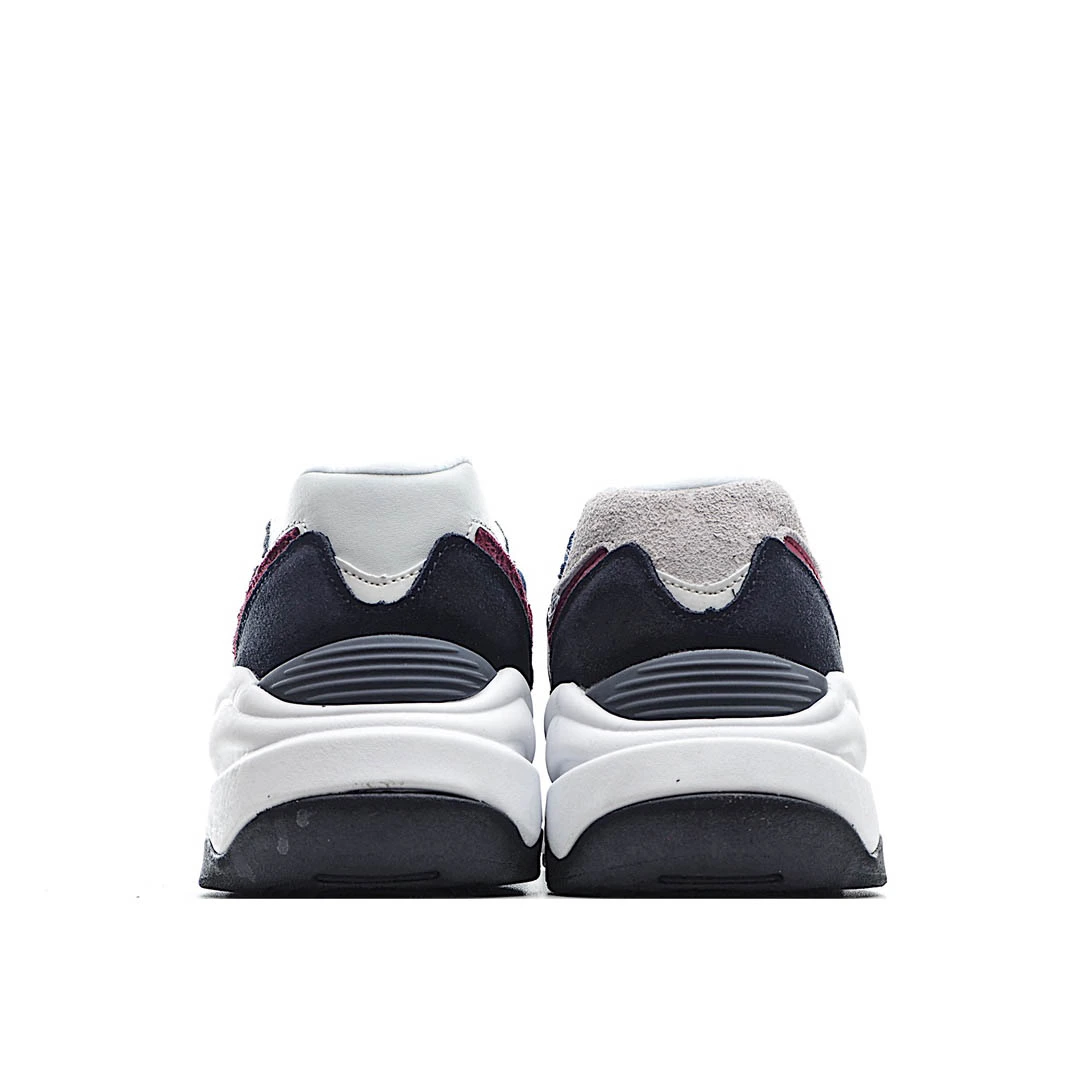 New Balance Casual Sneakers